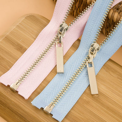 Metal tahan lama Zipper Emas Gigi Seng Alloy Open Type Pakaian Aksesoris