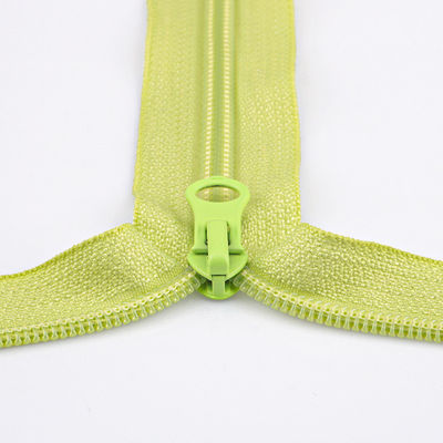 Produsen Zipper Nylon Grosir Gulung 3# 5# 8# 10# Zipper Zipper Nylon Coil Untuk Pakaian