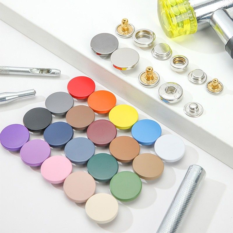 Aksesoris Dekoratif Round Press Zinc Alloy Custom Metal Snap Button Untuk Pakaian